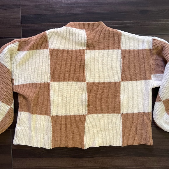 Shop Talulah Checkered Sweater - Picture 2 of 4